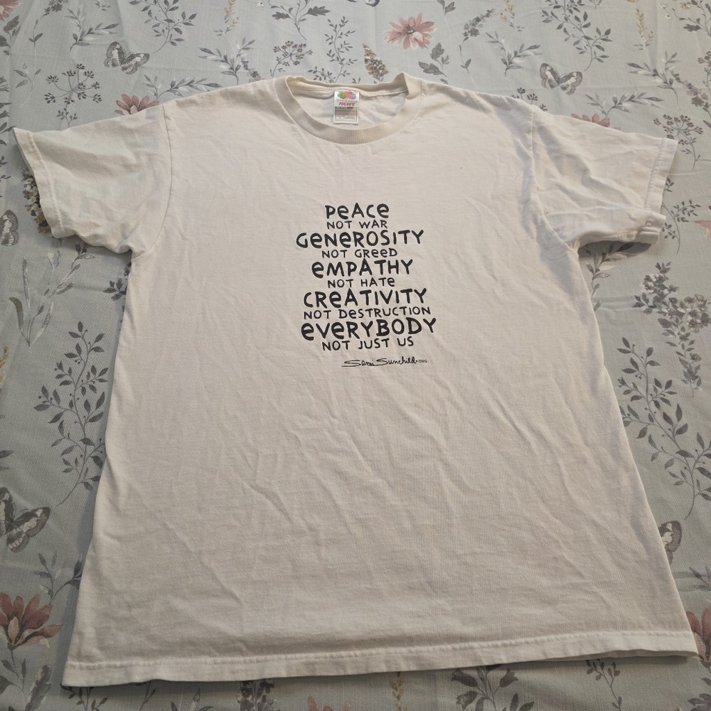 Peace Not War Graphic Tee | Fruit of the Loom Heavy Cotton | Size Large